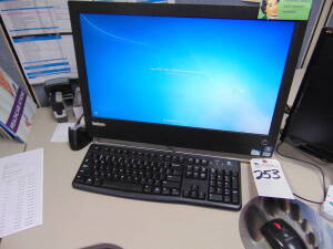 ThinkCentre 22" All-In-One Lenovo PC