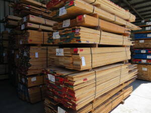 (Lot) Approx. 3200 Board Feet, 4/4 FAS Maple Lumber